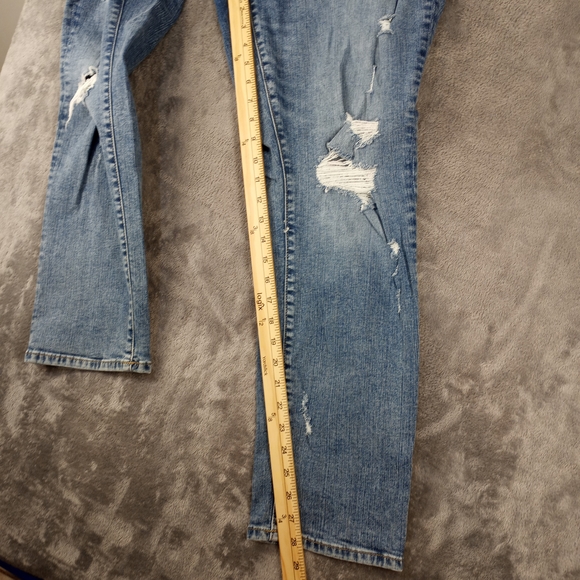 torrid Women's Light Wash Distressed Skinny Jeans Size 16R - Picture 16 of 16